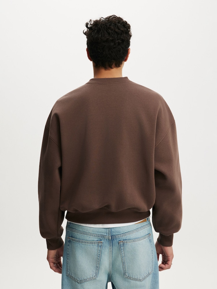 Braun - Cotton On Pullover-Sweatshirt in Relaxed Fit mit Rundhalsausschnitt - Bild 2 von 4 Braun - Cotton On Pullover-Sweatshirt in Relaxed Fit mit Rundhalsausschnitt - Bild 2 von 4