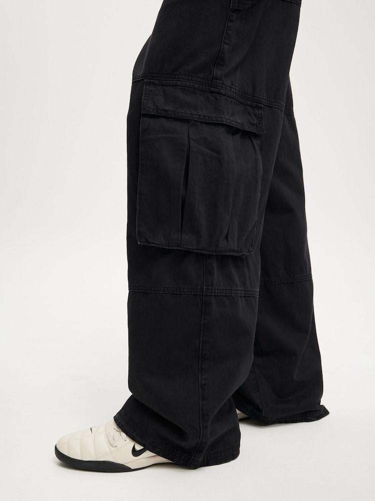 Cotton On Black Super Baggy Cargo Trousers - Image 5 of 5 Cotton On Black Super Baggy Cargo Trousers - Image 5 of 5