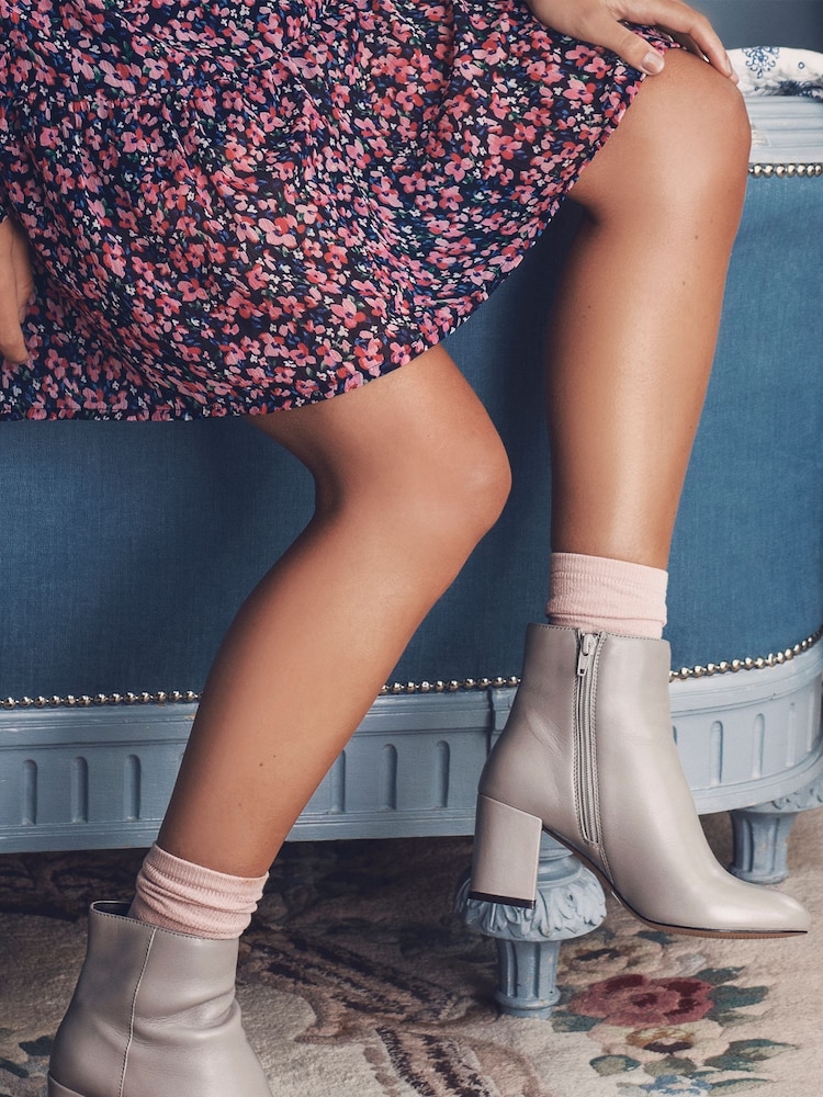 Jones Bootmaker Neptune Leather Heeled Ankle Boots - Image 2 of 7