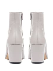 Jones Bootmaker Neptune Leather Heeled Ankle Boots - Image 4 of 7