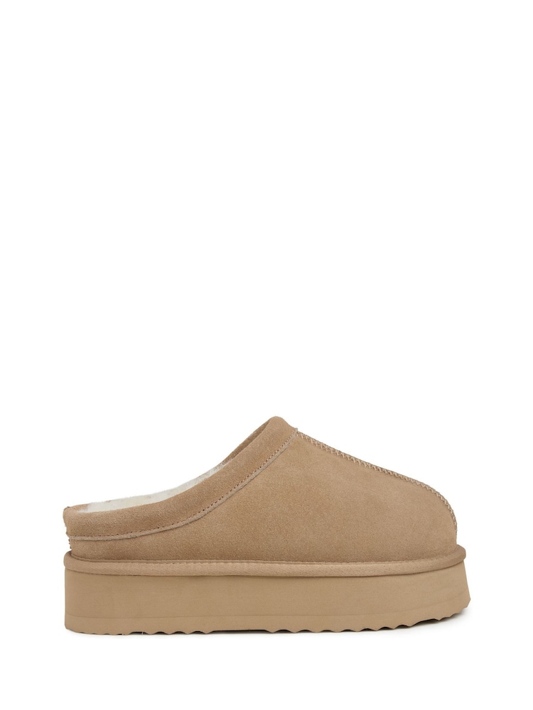 Celtic & Co. Studio Platform Clog Slippers - صورة 1 من 6 Celtic & Co. Studio Platform Clog Slippers - صورة 1 من 6