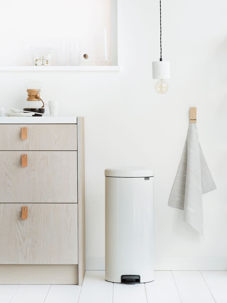Brabantia White NewIcon 30L Pedal Bin - Image 1 of 6