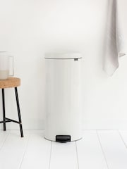 Brabantia White NewIcon 30L Pedal Bin - Image 2 of 6