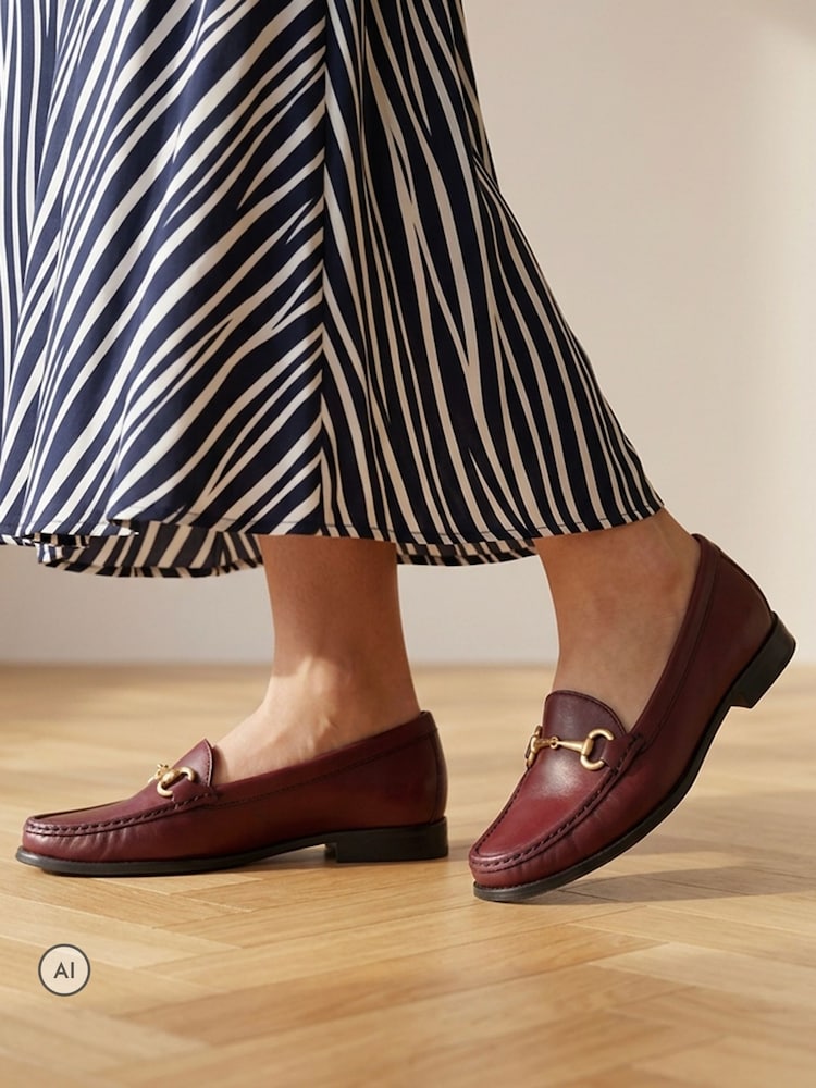 Burgundy Punainen Nahkaa - Jones Bootmaker Lorella nahkaiset Loaferit - Kuva 1 / 6 Burgundy Punainen Nahkaa - Jones Bootmaker Lorella nahkaiset Loaferit - Kuva 1 / 6