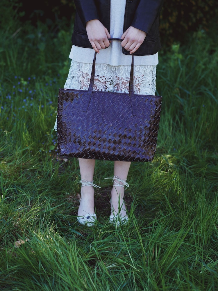 NÚNOO Brown Shopper Braided Texas Bag - Image 1 of 4 NÚNOO Brown Shopper Braided Texas Bag - Image 1 of 4
