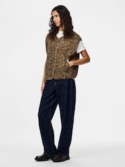 PIECES Brown Leopard Animal Print Teddy Vest - Image 4 of 6