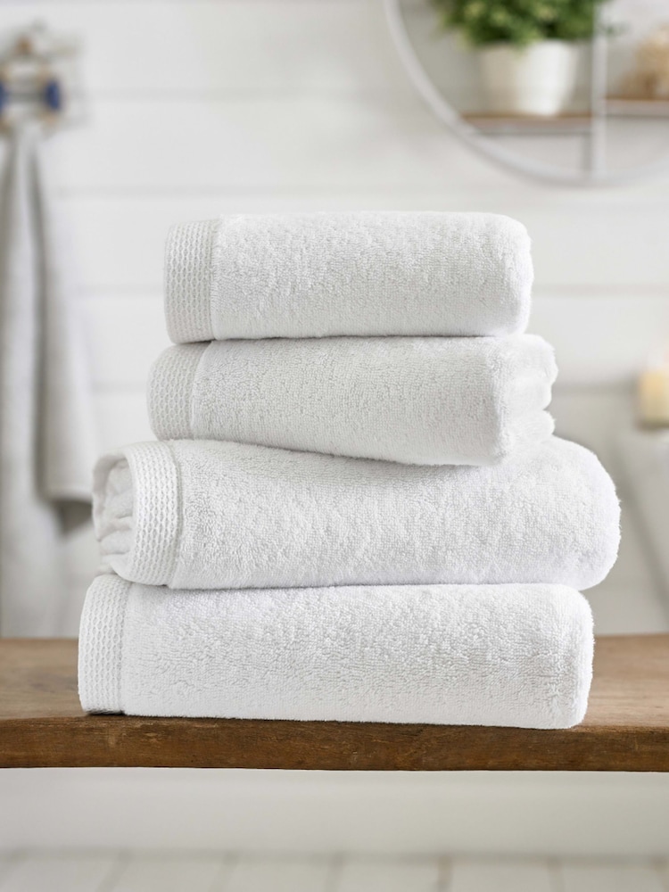 The Lyndon Company White Egyptian Cotton Plush Spa Towel - Image 1 of 3 The Lyndon Company White Egyptian Cotton Plush Spa Towel - Image 1 of 3