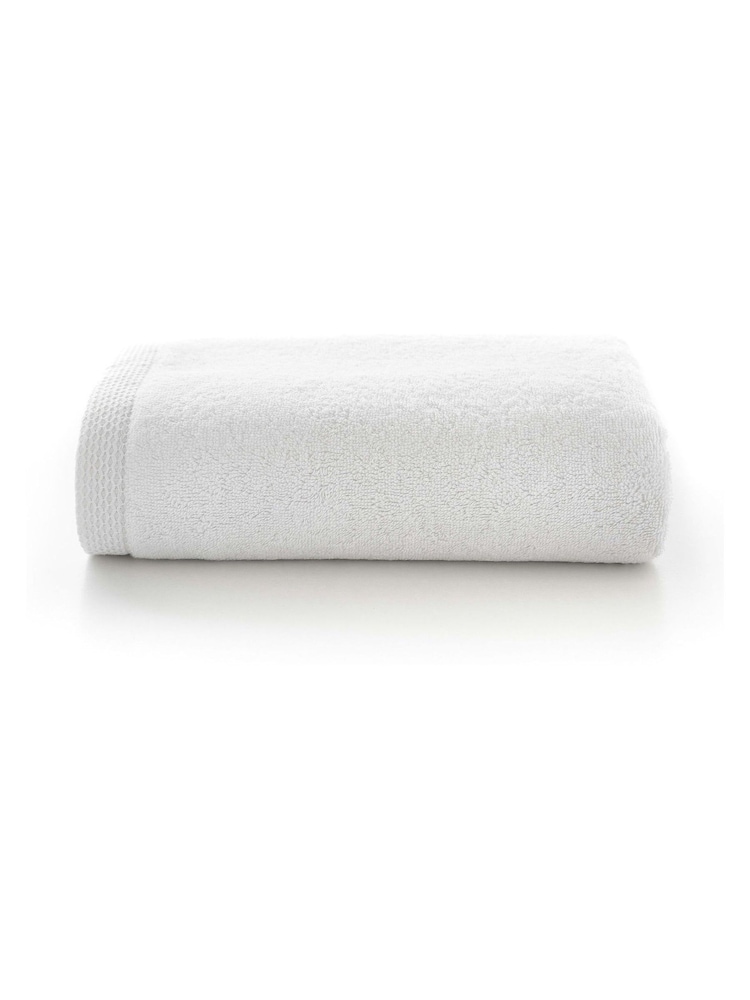The Lyndon Company White Egyptian Cotton Plush Spa Towel - Image 3 of 3 The Lyndon Company White Egyptian Cotton Plush Spa Towel - Image 3 of 3