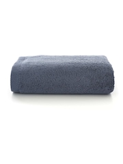 The Lyndon Company Midnight Egyptian Cotton Plush Spa Towel - Image 3 of 3
