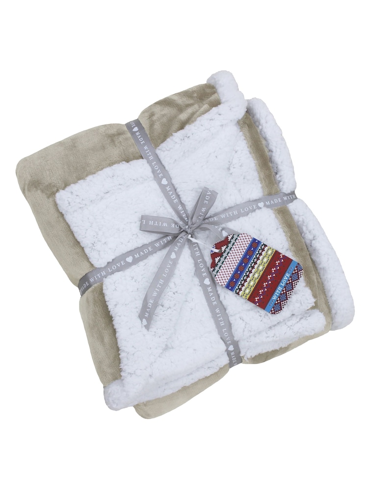 Riva Home Natural Luxury Supersoft Deep Pile Sherpa Fleece Throw - Image 2 of 3