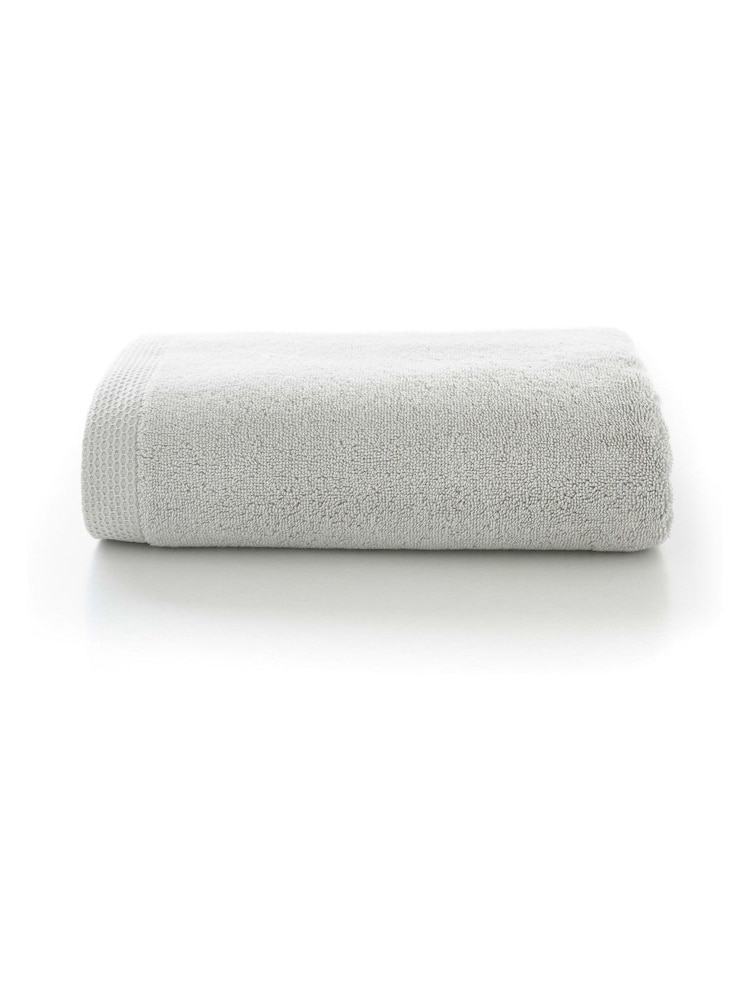 The Lyndon Company Silver Egyptian Cotton Plush Spa Towel - Image 3 of 3 The Lyndon Company Silver Egyptian Cotton Plush Spa Towel - Image 3 of 3