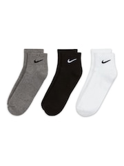 Nike Multi Ankle Everyday Cushioned Crew Socks 3 Pack - Image 2 of 4