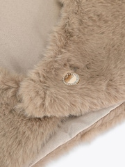 Carvela Fur Shawl - Imagen 3 de 3