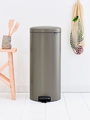 Brabantia Platinum NewIcon 30L Pedal Bin - Image 2 of 6