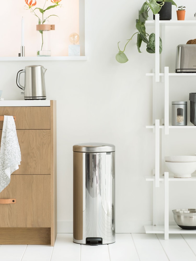 Brabantia Brilliant Steel NewIcon 30L Pedal Bin - Image 1 of 6