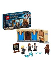LEGO Harry Potter Hogwarts Room of Requirement Set 75966 - Image 1 of 8