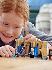 LEGO Harry Potter Hogwarts Room of Requirement Set 75966 - Image 3 of 8