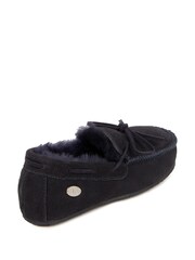 Темно-синий - Just Sheepskin™ тапочки для мальчиков Totes Torrington - Изображение 3 из 5