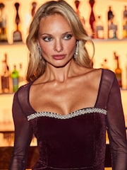 Sosandar Red Velvet Embellished Trim Midi Dress - Image 3 of 5