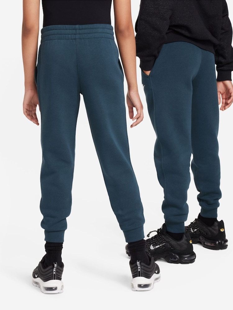 Nike Green Club Fleece Joggers - Image 7 of 10
