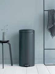 Brabantia Mineral Infinite Grey NewIcon 30L Pedal Bin - Image 4 of 4