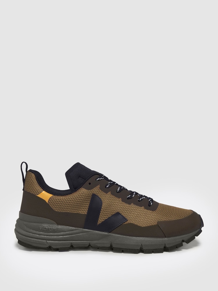 Veja Mesh Hiking Trainers - Image 1 of 4