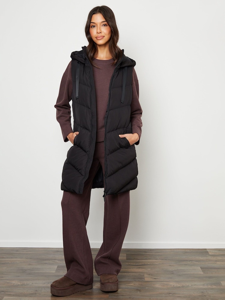 Threadbare Black Longline Padded Gilet - Image 1 of 5 Threadbare Black Longline Padded Gilet - Image 1 of 5