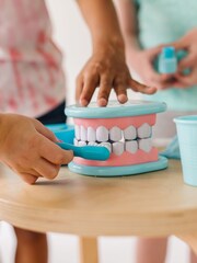 Melissa & Doug Super Smile Dentist Playset - Image 4 of 9