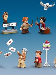 LEGO Harry Potter 4 Privet Drive House Set with Toy Car 75968 - Image 6 of 9