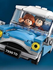 LEGO Harry Potter 4 Privet Drive House Set with Toy Car 75968 - Image 7 of 9