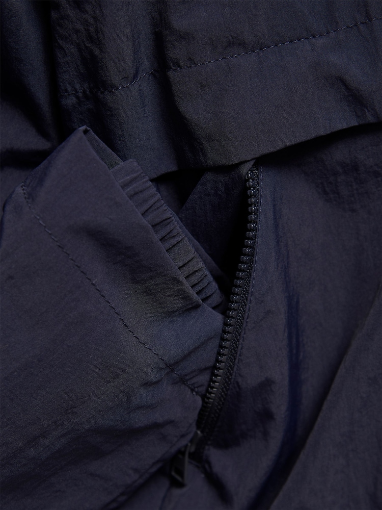 GANT Navy Blue Lightweight Windbreaker Jacket - Image 4 of 4