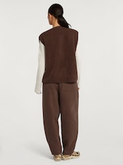 4th Arq Brown Emmy Gilet - Image 2 of 5