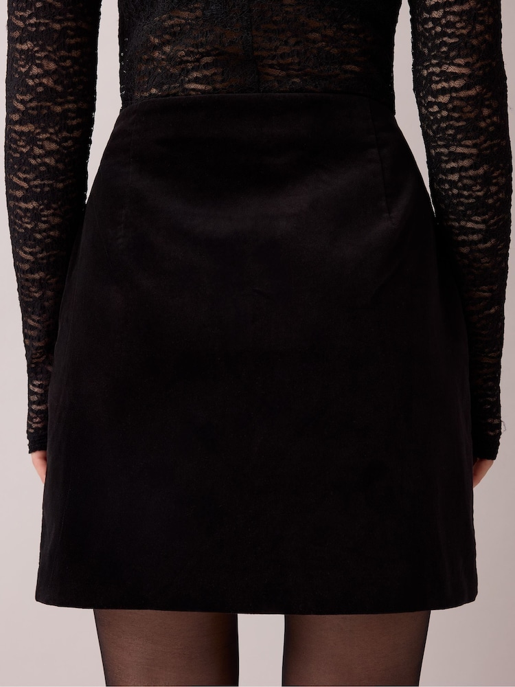 Ro&Zo Black Velvet Mini Skirt - Image 5 of 5