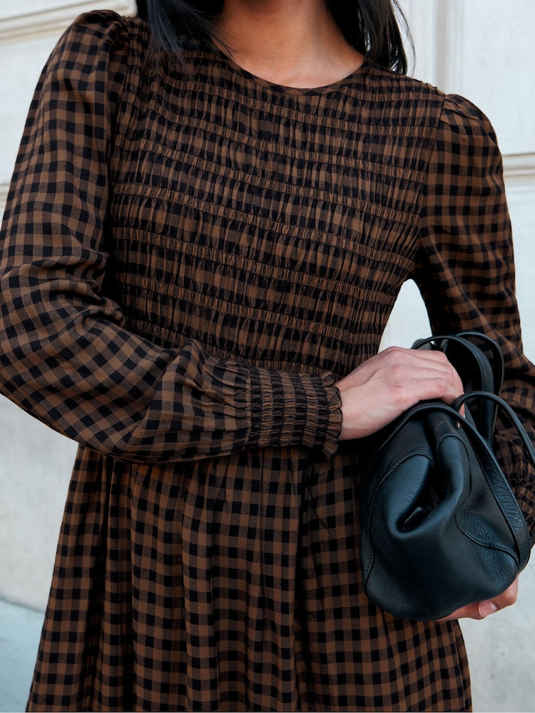 Ro&Zo Brown Petite Gingham Shirred Bodice Dress - Image 2 of 6
