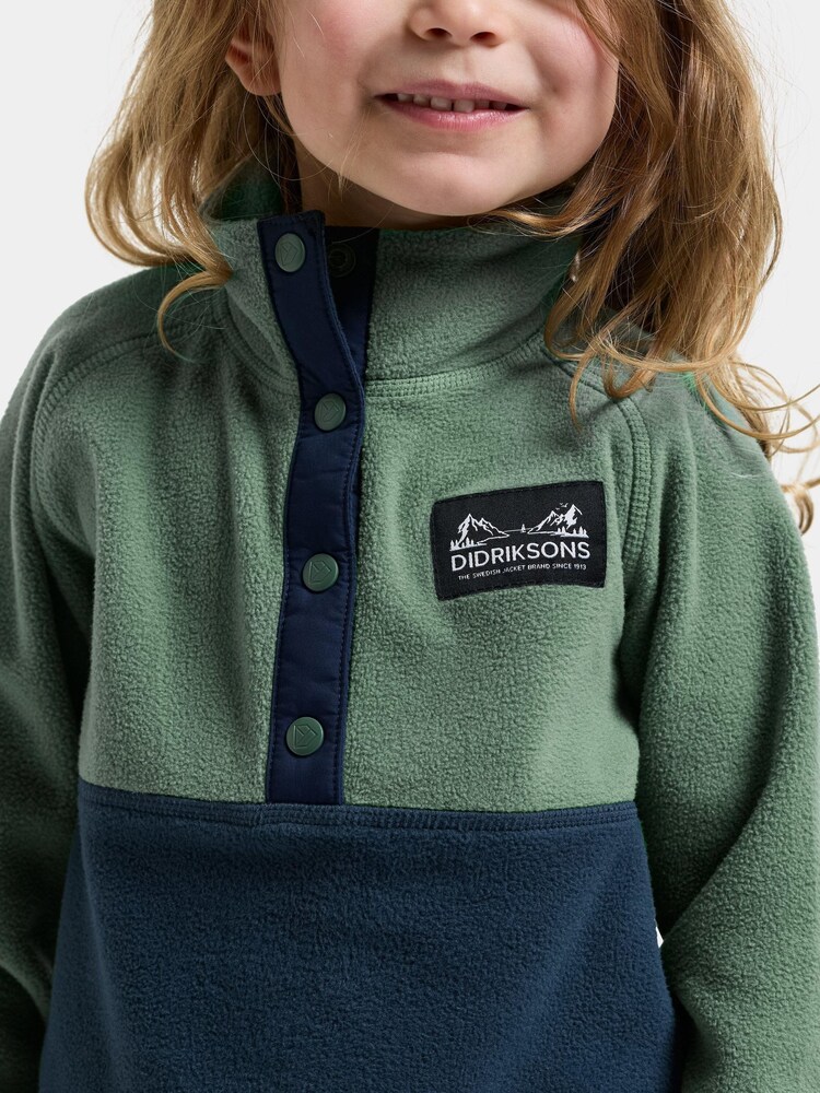 Didriksons Green Monte Half Button Fleece - Image 5 of 5 Didriksons Green Monte Half Button Fleece - Image 5 of 5
