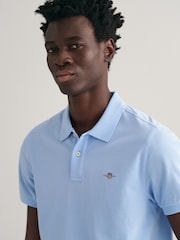 Bleu Capri - GANT Regular 100% Cotton Shield Polo Shirt - Image 3 de 4
