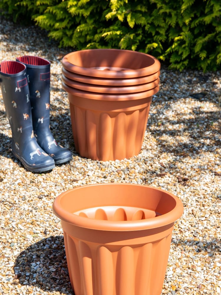 Wham Set of 5 Brown Garden Vista 40cm Plastic Round Planters - Image 1 of 1 Wham Set of 5 Brown Garden Vista 40cm Plastic Round Planters - Image 1 of 1