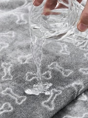 Silentnight Grey Waterproof Pet Blanket - Image 4 of 4