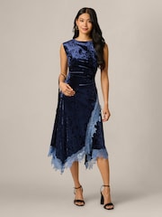 Adrianna Papell Midikleid aus Samt und Spitze - Bild 5 von 6