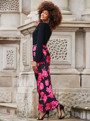 Sosandar Black Floral Print Ruched Detail Satin Maxi Skirt - Image 3 of 5