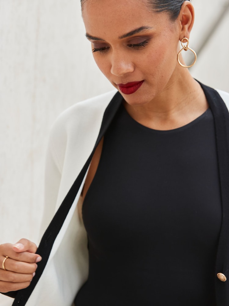 Sosandar White Contrast Trim Cardigan - Image 6 of 6