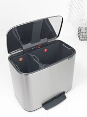 Brabantia Matt Steel Fingerprint Proof Bo 11 Plus 23L Pedal Bin - Image 4 of 5