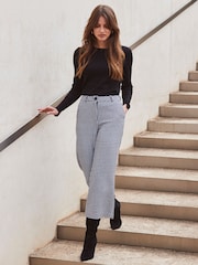 Sosandar Black Black & White Dogtooth Print Culottes - Image 4 of 6