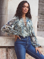 Sosandar Green Leopard Print Lace-Up Blouse - Image 6 of 6