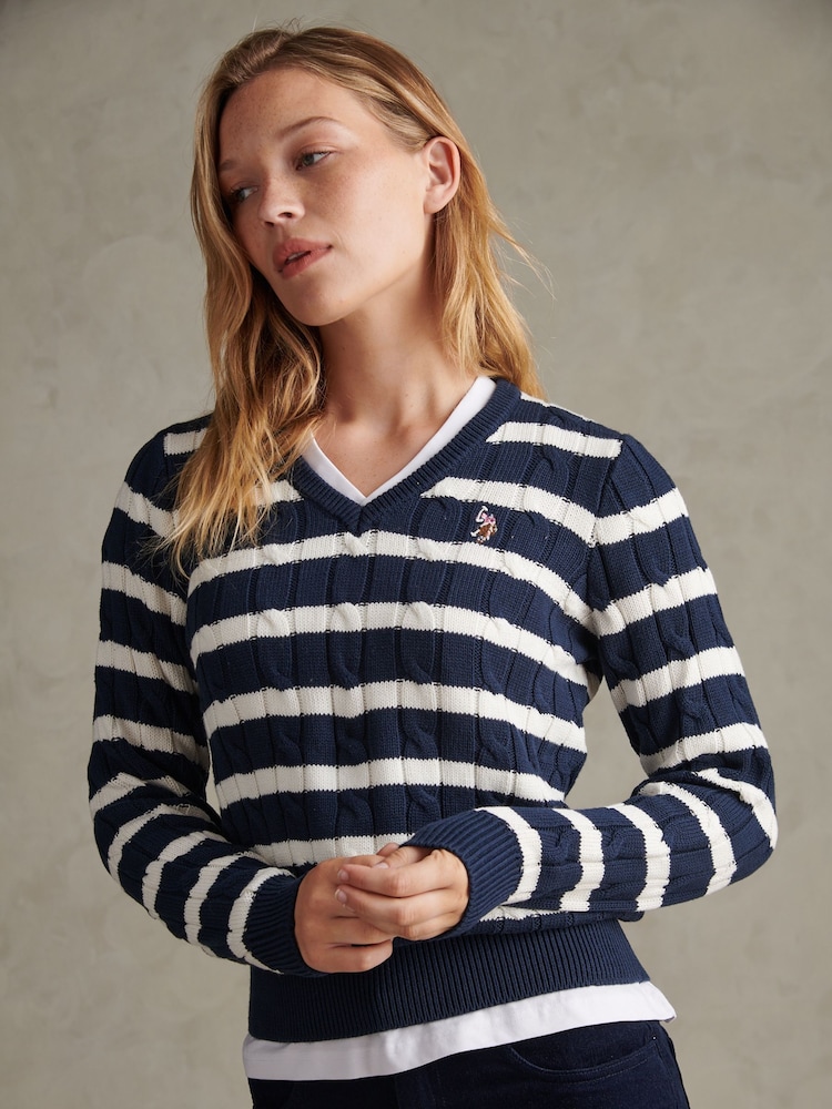 Azul - U.S. Polo Assn. V-Neck Striped Cable Knit Jumper - Imagen 2 de 6
