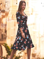 Sosandar Black Floral Print Sweetheart Neck Dress - Image 2 of 5