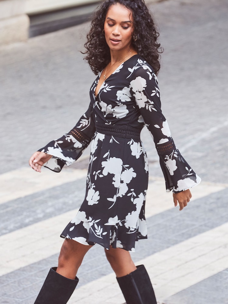 Sosandar Black Floral Print Lace Trim Faux Wrap Dress - Image 6 of 6