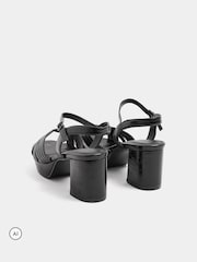 Yours Curve Black Extra Wide Fit V-Cut Platform Sandals - Image 4 of 5