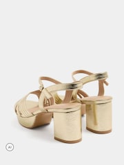 Yours Curve V-Cut Platform Sandals In Wide E Fit - Image 4 of 5