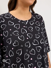 Yours Curve Grey Heart Print Wide Leg Pyjamas Set - Image 4 of 6